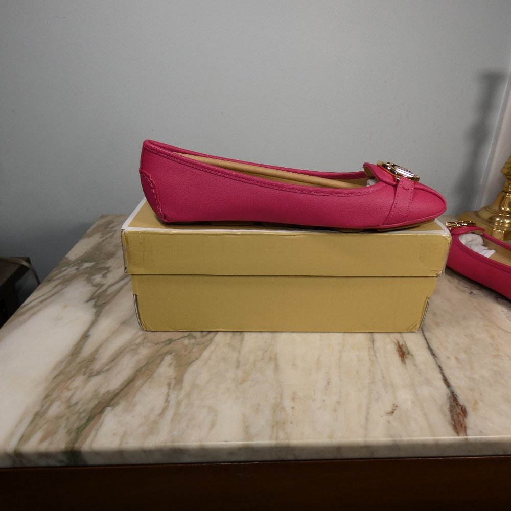 Michael Kors Women's Fulton Moccasin Carmine Pink Gold Logo 7 - Picture 7 of 14